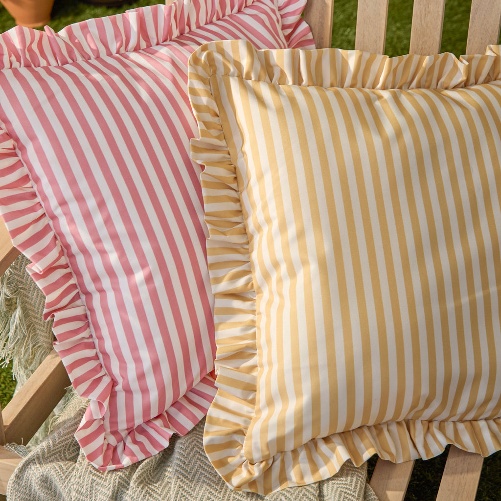 Housse de coussin extérieur à volant